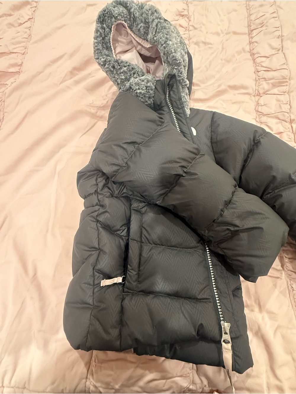 The North Face Toddler Light Pink Puffer Vest - Picture 7 of 9